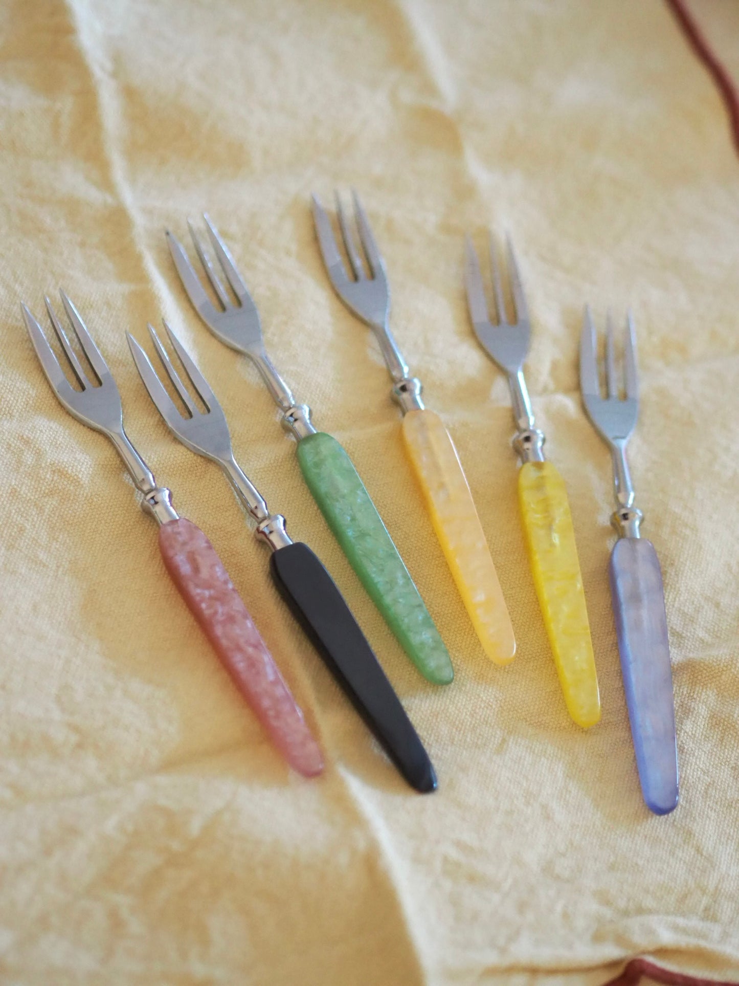 PEARLY DESSERT FORKS - SET OF 6