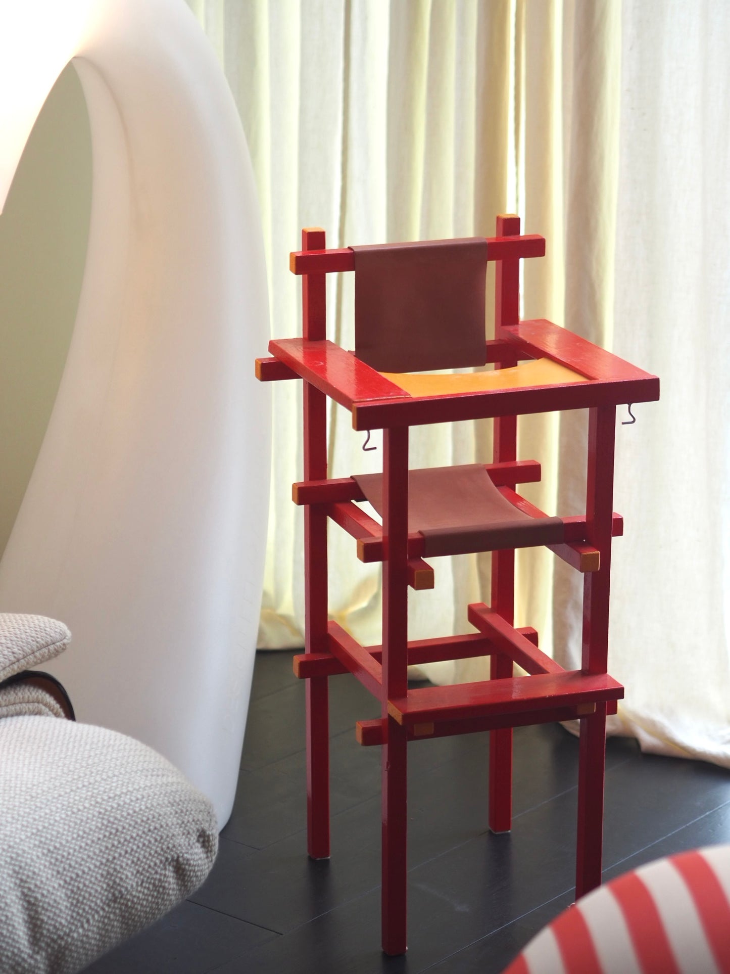 CHILDREN’S CHAIR - RIETVELD INSPIRED