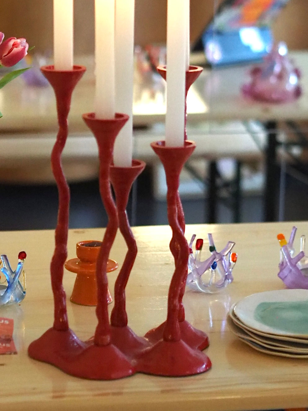 CAST IRON CANDLE HOLDER - RED