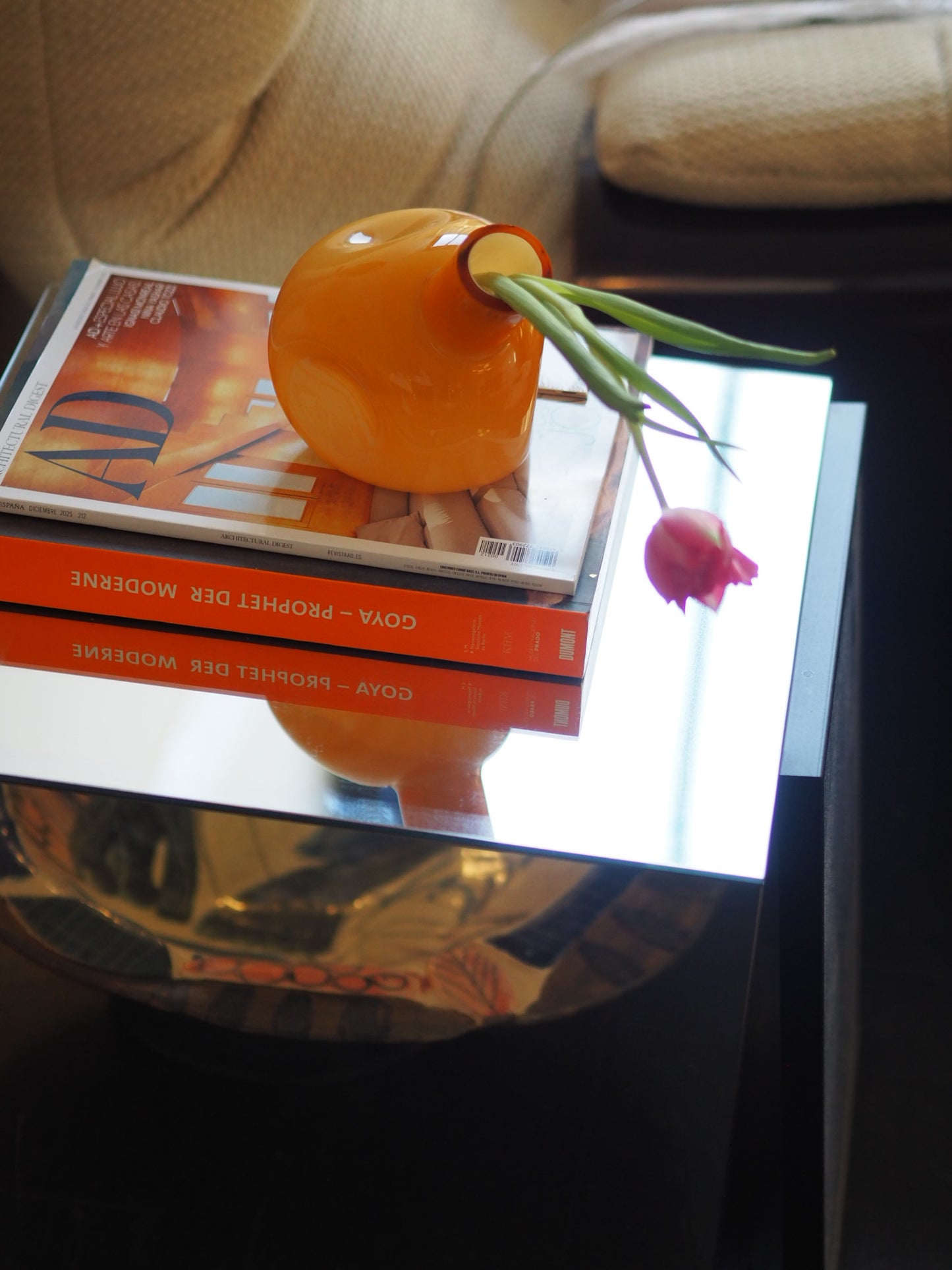 VASE / OBJECT - OCHRE