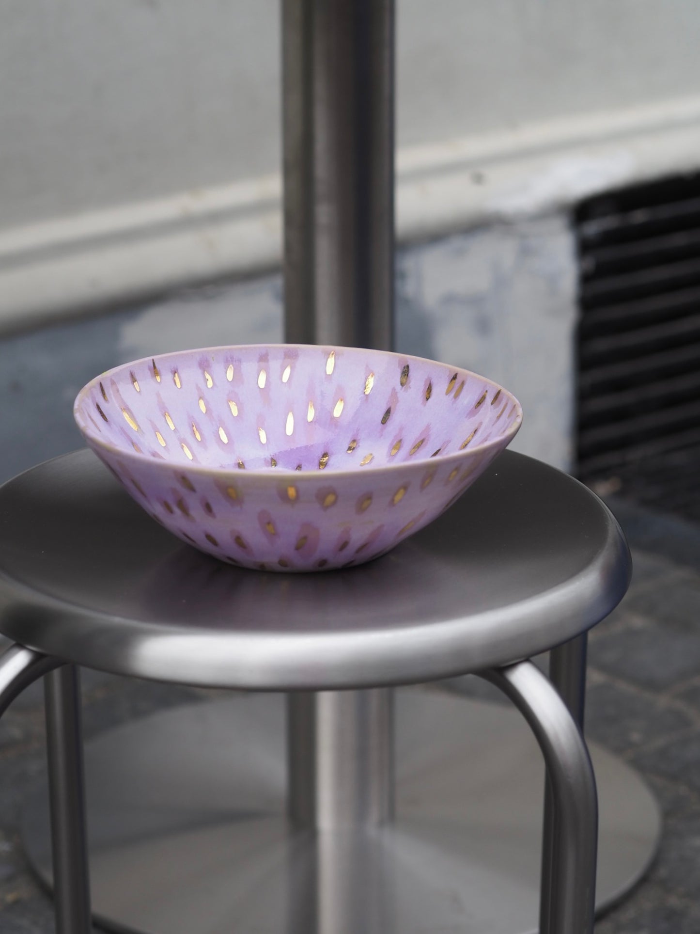 CERAMIC BOWL - GOLD / LILA